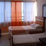 Apartaestudio 19C en Cartagena Con Aire Piscina y Wifi