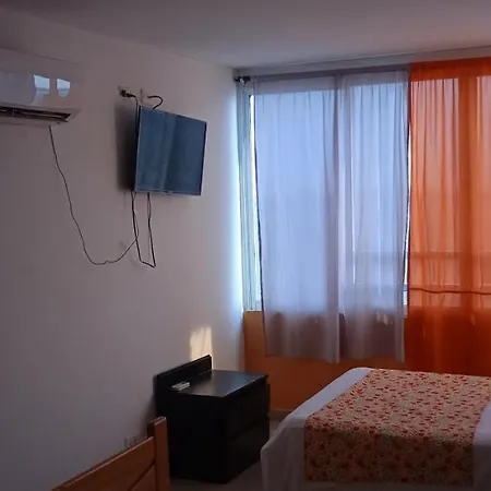19c En Con Aire Piscina Y Wifi Apartamento